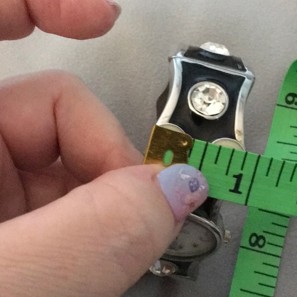 Varsales Ladies Watch, New - Picture 6 of 9